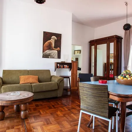 Penthouse Terrazza Vesuvio * Napoli